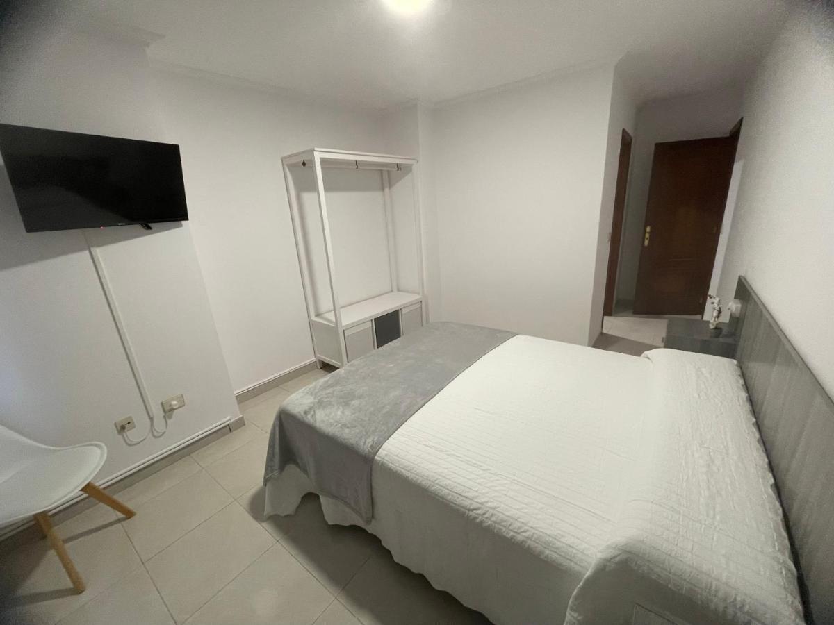 Apartamentos Demar Luis Casais 格罗韦 外观 照片